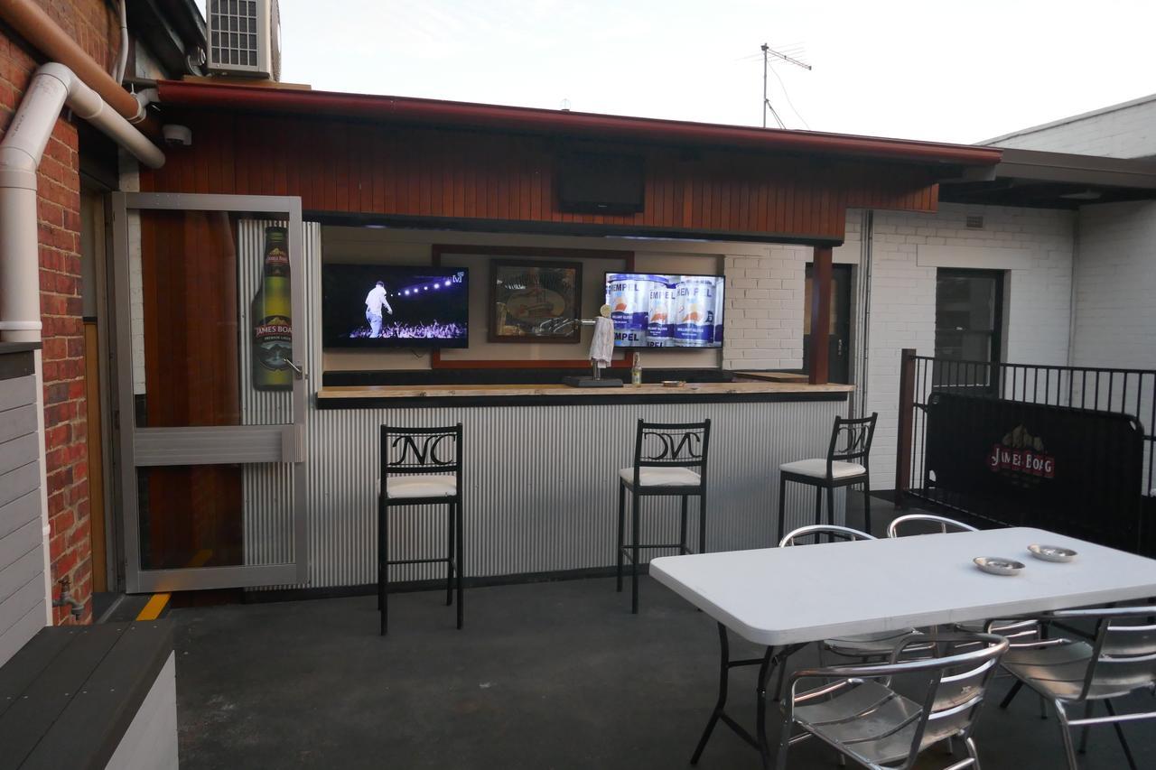 Okeefes Hotel Backpackers Лонсестон Екстер'єр фото